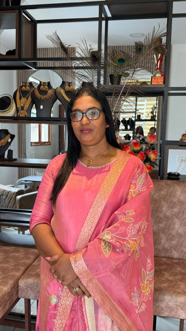 Shijenese Kumaran, Certified Makeup Artist