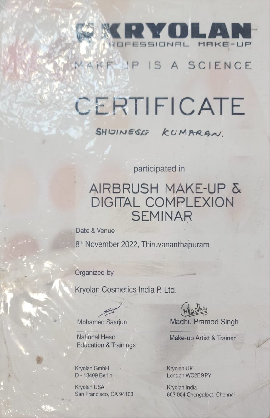 Kryolan Professional Make-Up &ndash; Airbrush Make-Up Seminar
