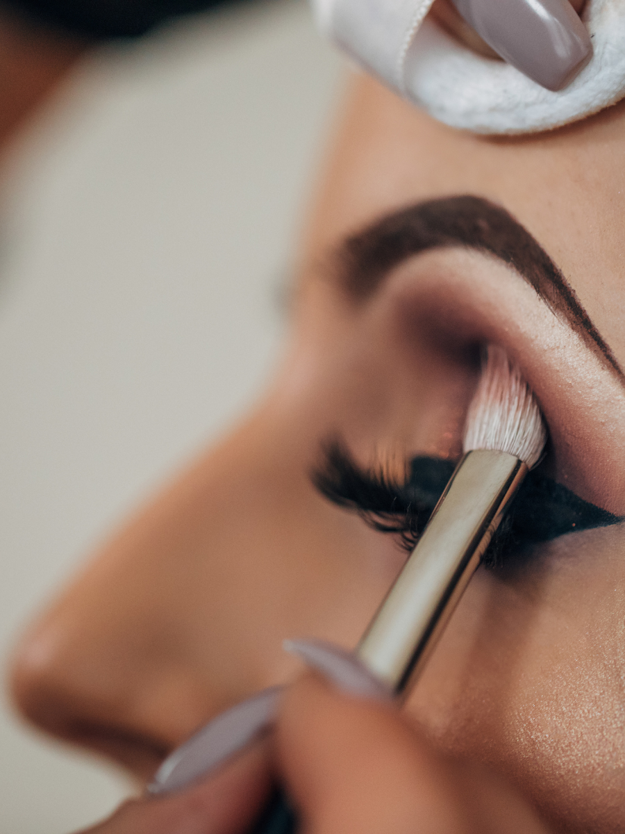 Makeup details